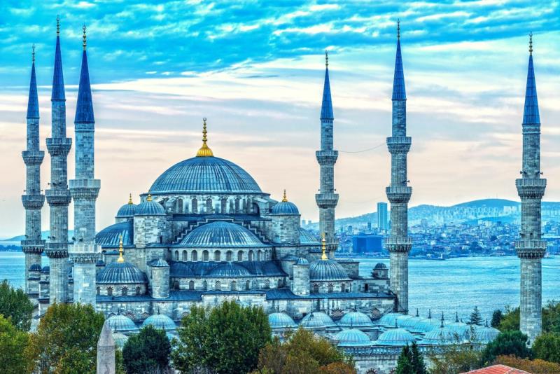 THE FIRST TIMER´S TRAVEL GUIDE TO ISTANBUL